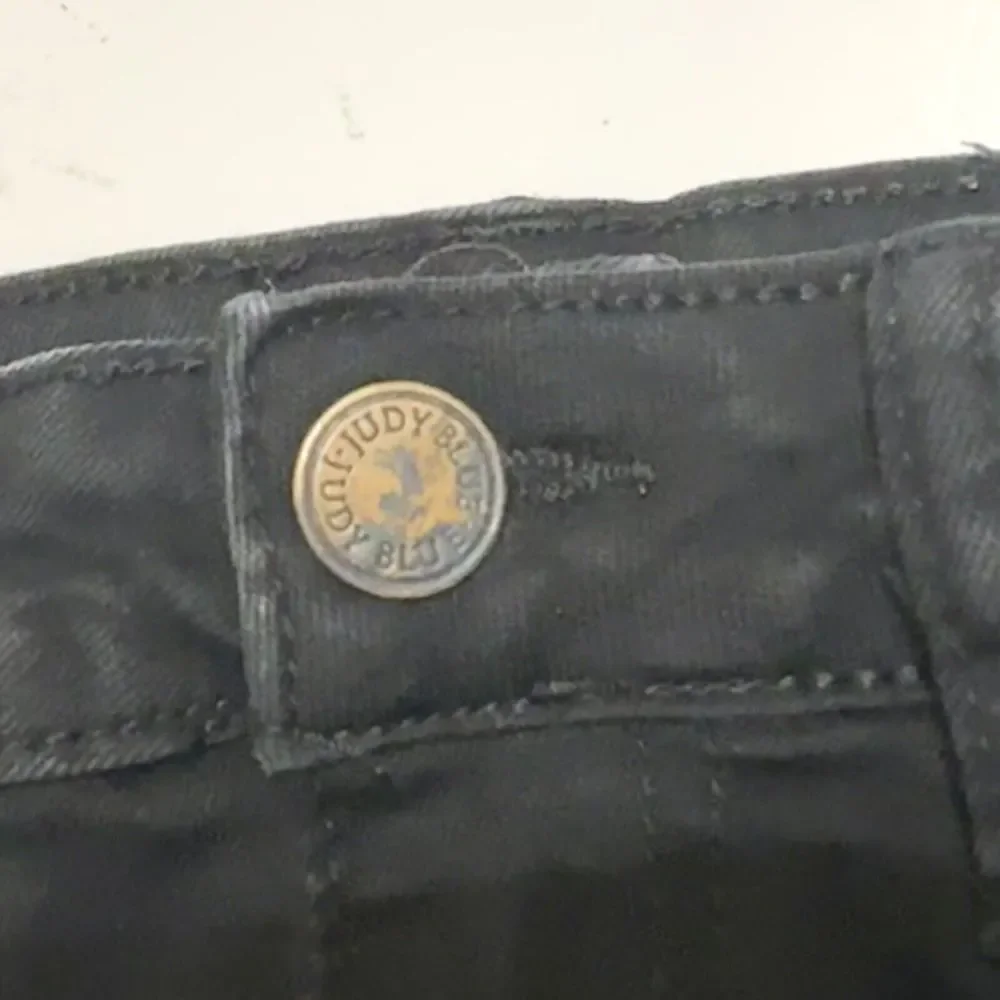 Judy Blue Black Distressed Fray Ripped Denim Jeans Size 5 / 27 JB-8548